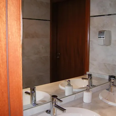Carlos V Hotel 2*